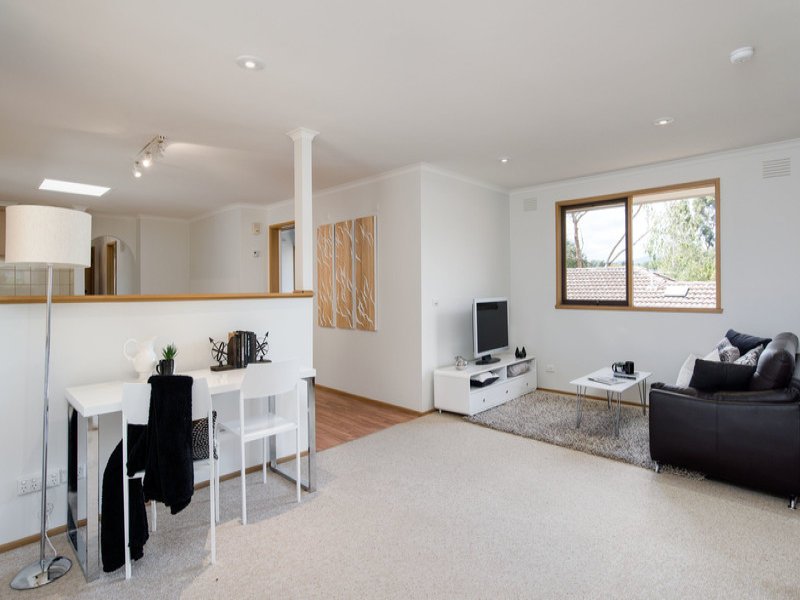 3 Handscombe Court, Croydon Hills image 4