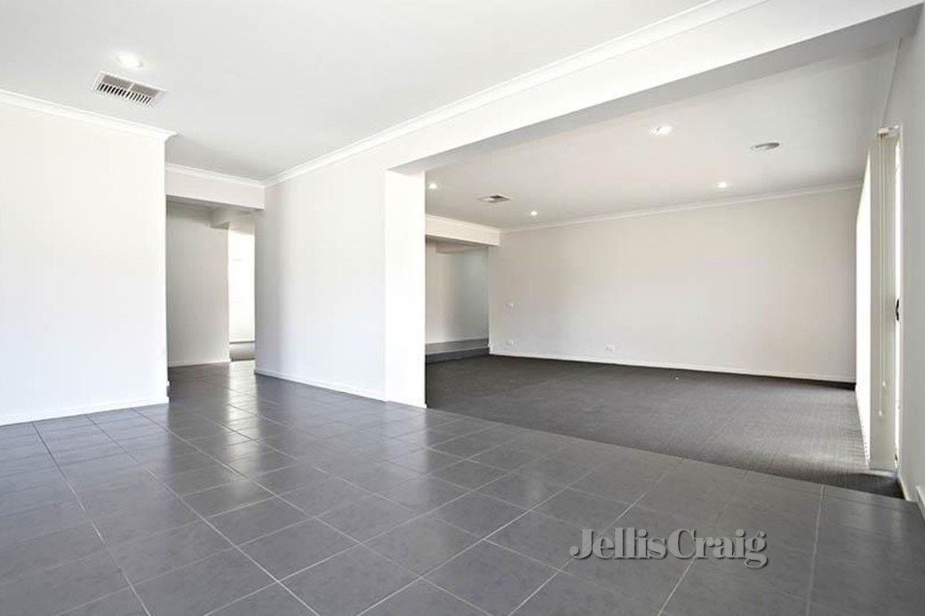 3 Hartland Road, Point Cook image 4