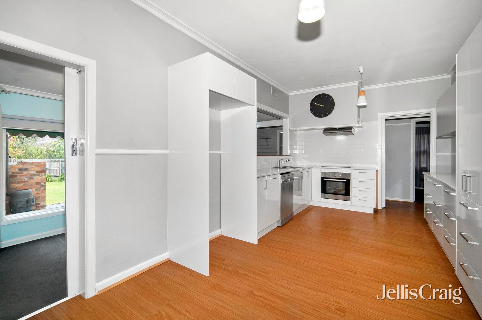 3 Hawthorn Grove, Wendouree image 2