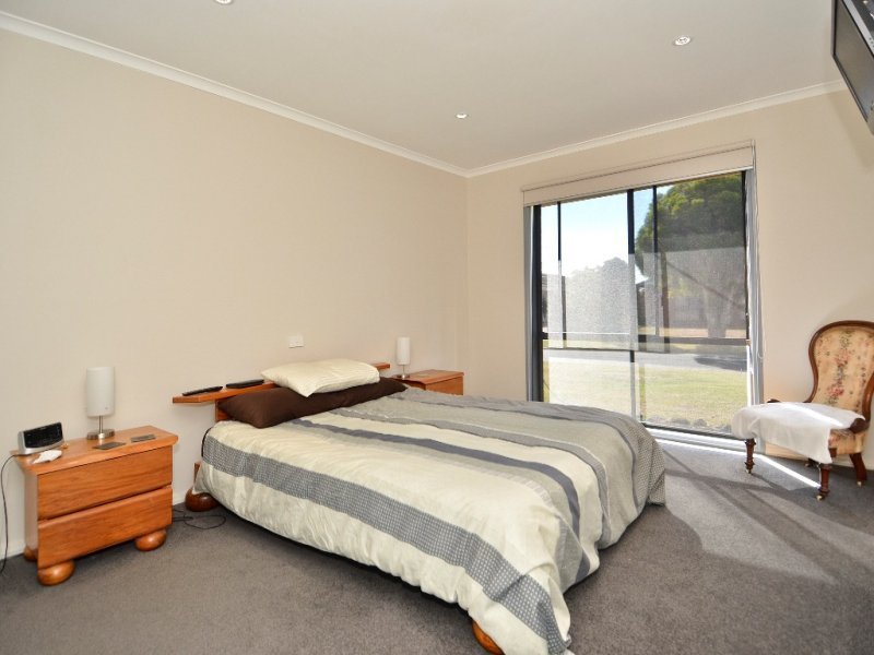 3 Heatherlea Court, Leopold image 8