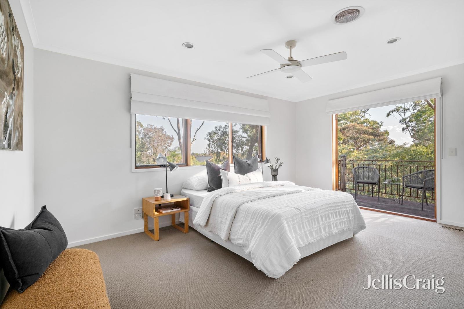 3 Hill Mews, Eltham image 7