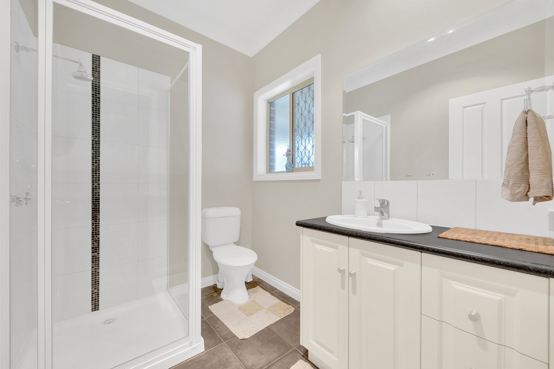 3 Hipwell Court, Lovely Banks image 13