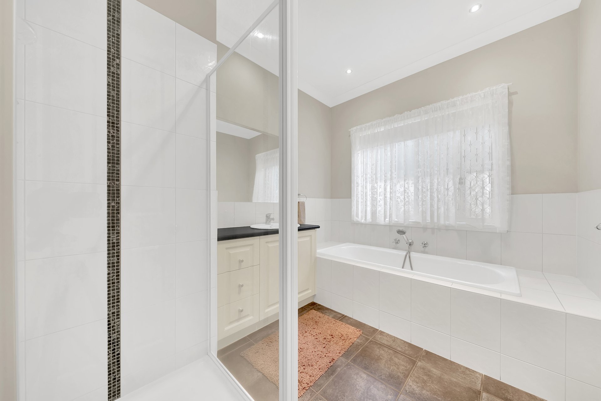 3 Hipwell Court, Lovely Banks image 14