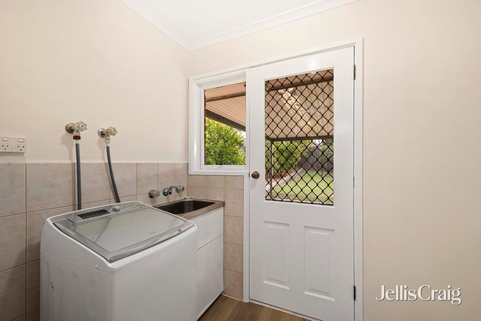 3 Hoad Court, Wantirna image 12