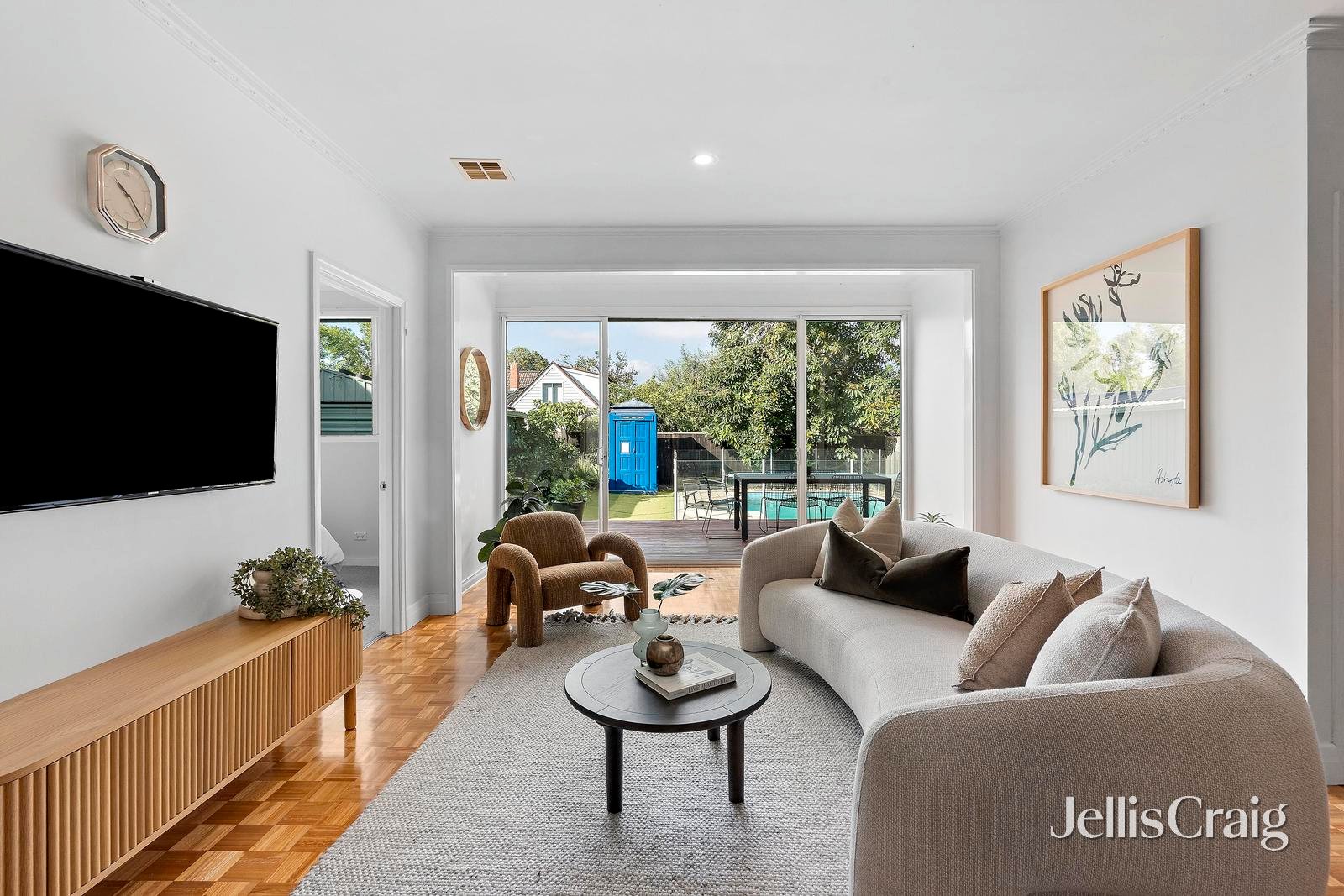 3 Holyrood Avenue, Strathmore image 2