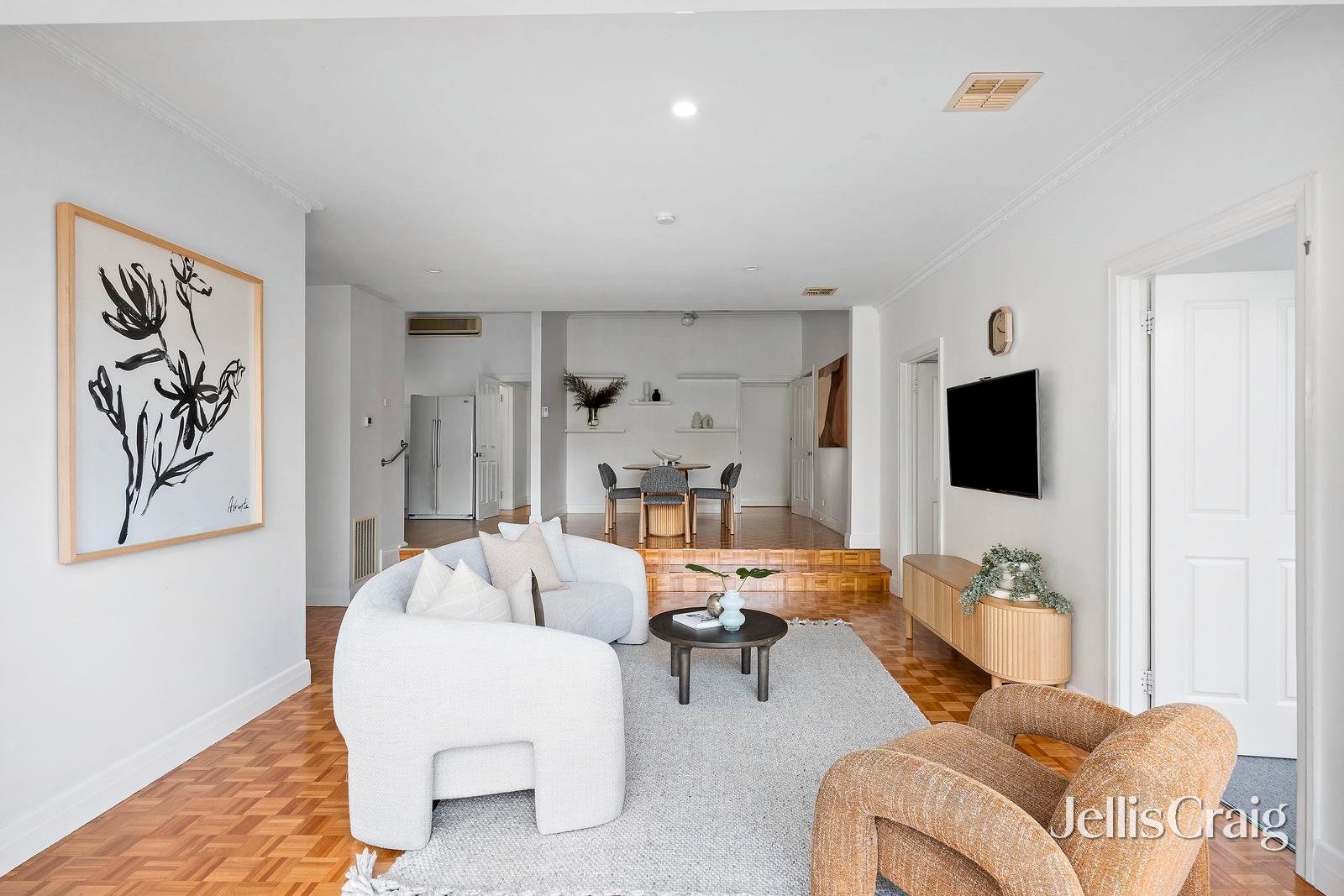 3 Holyrood Avenue, Strathmore image 3