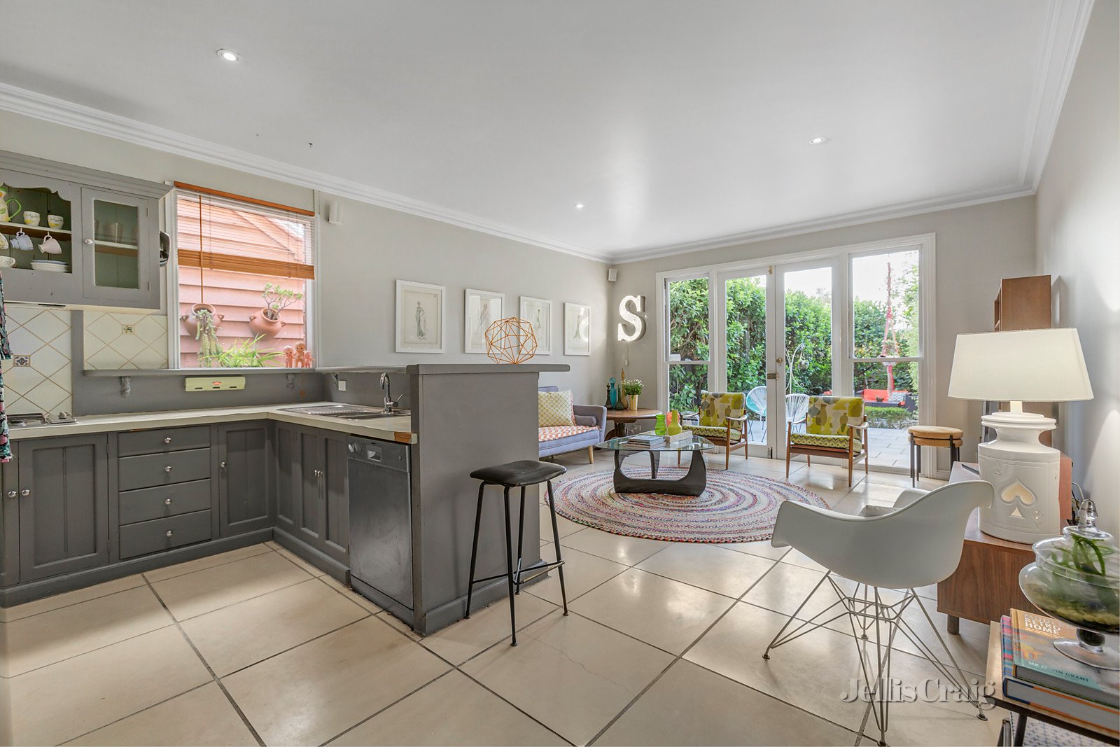 3 Hopetoun Grove, South Yarra image 6