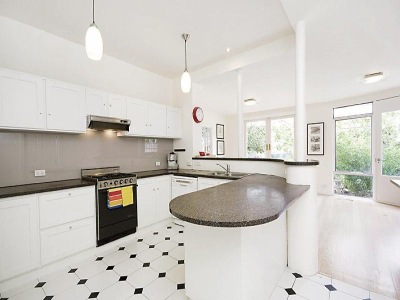 3 Hunt Street, Balwyn North image 5
