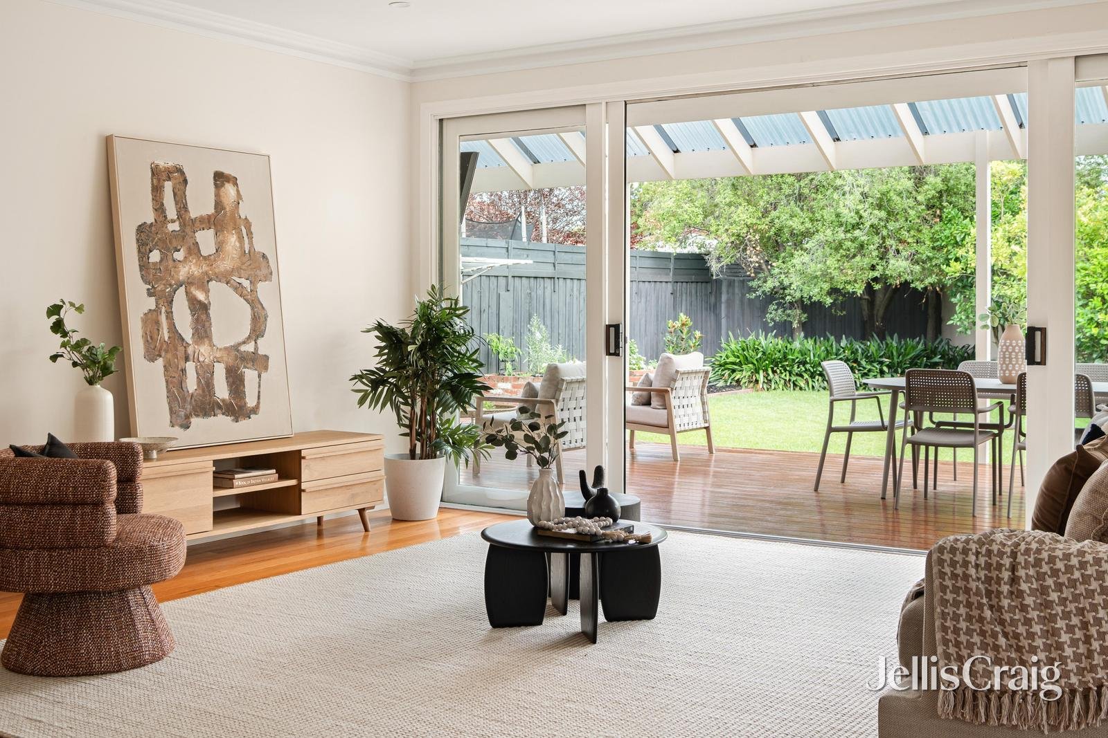 3 Irene Court, Cheltenham image 6