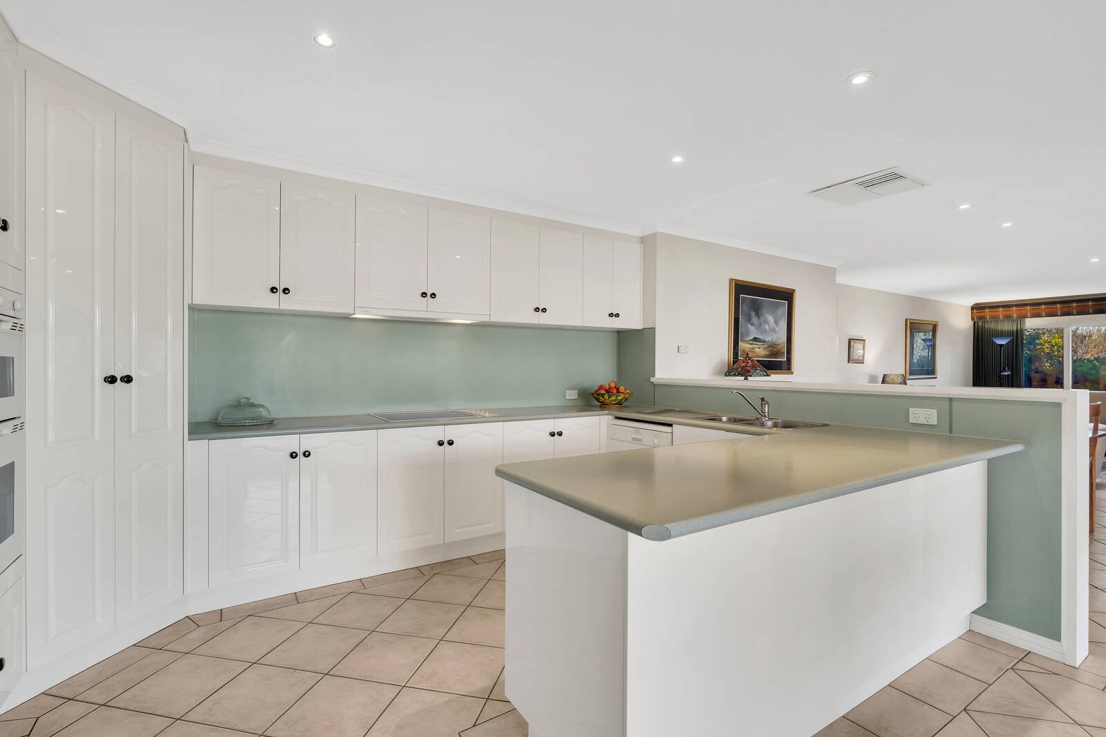 Property Gallery Thumbnail 7