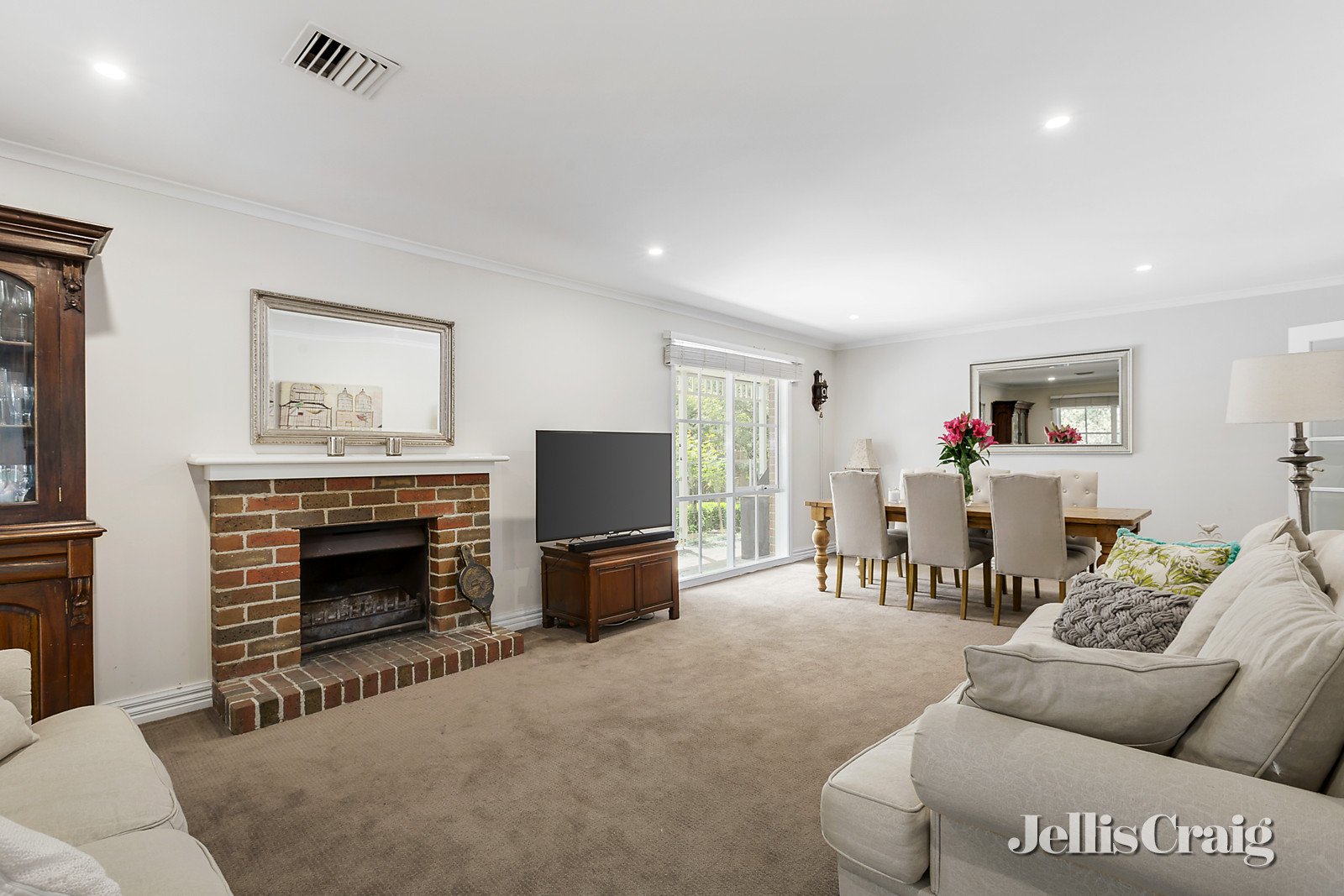 3 Julia Walk, Croydon North image 4