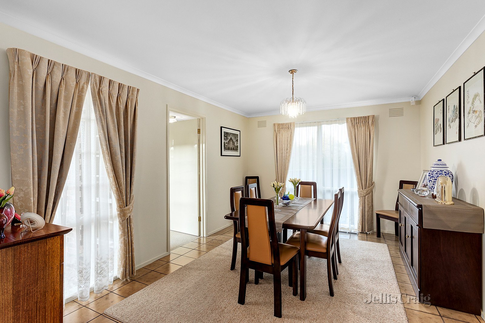 3 Karnak Court, Glen Waverley image 6