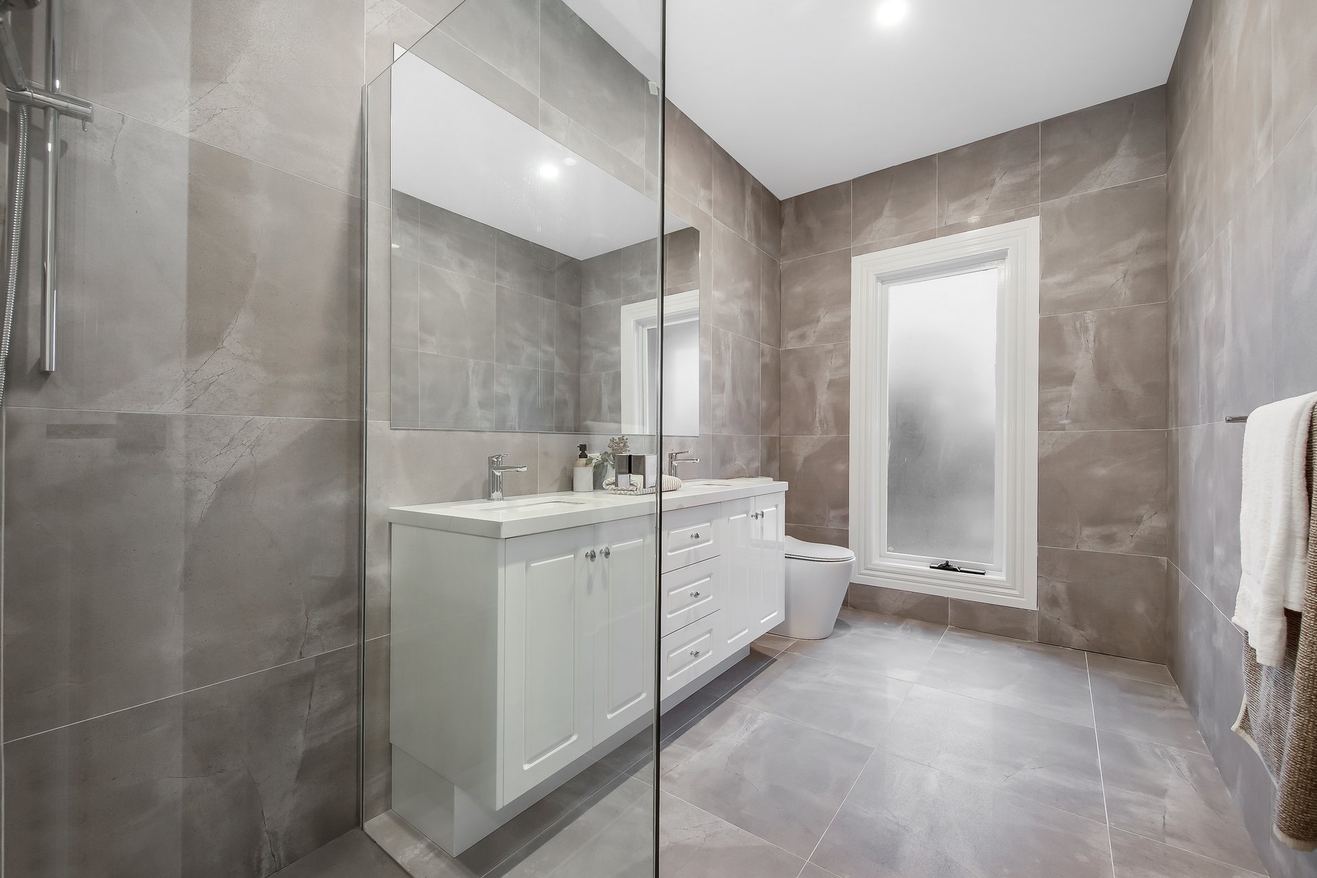 3 Kawana Crescent, Glen Waverley image 9