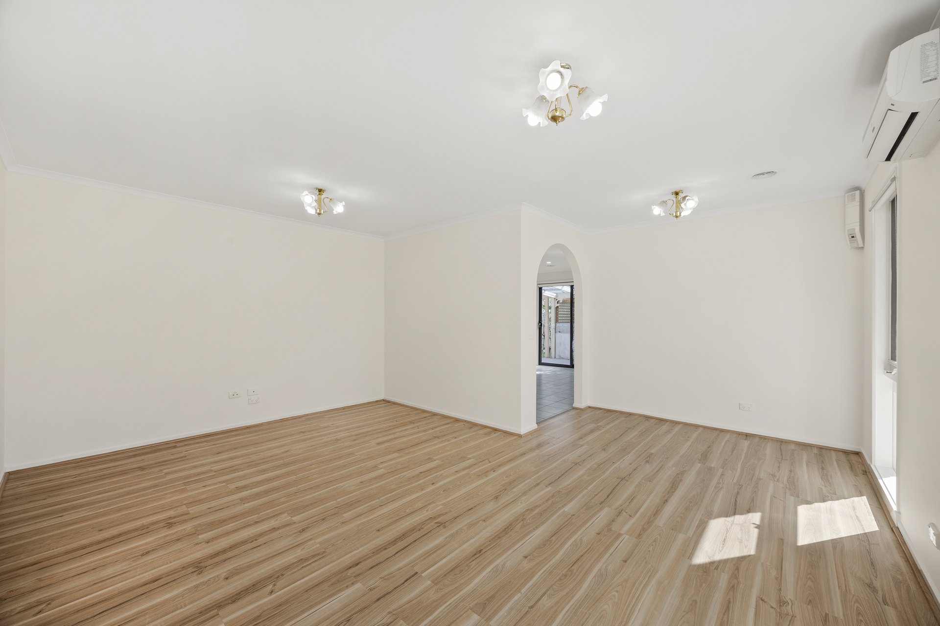 3 Kellie Court, Hampton Park image 2