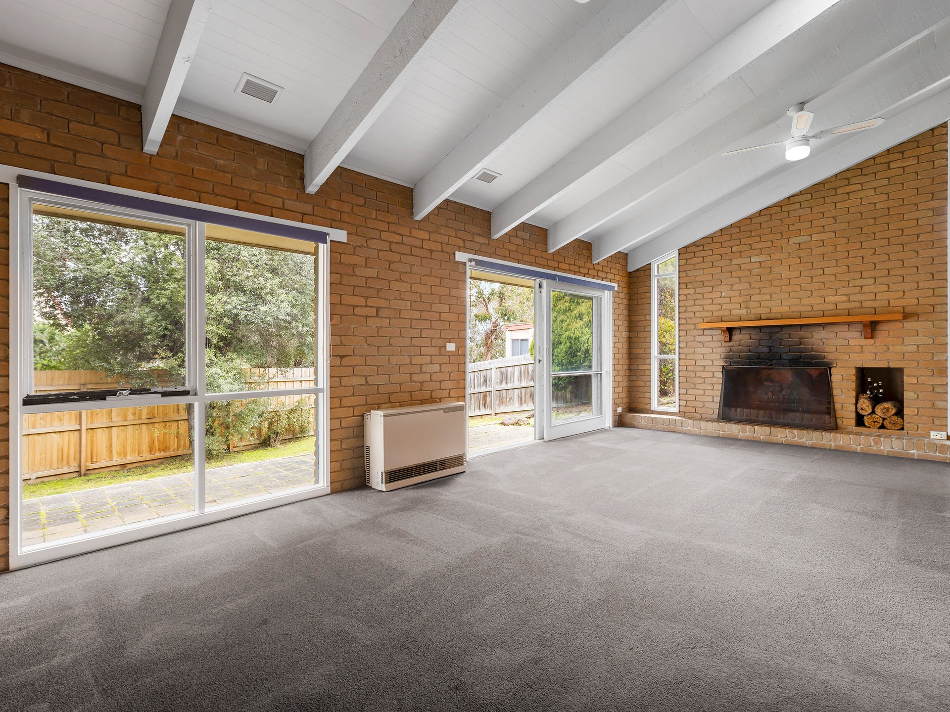 Property Gallery Thumbnail 3