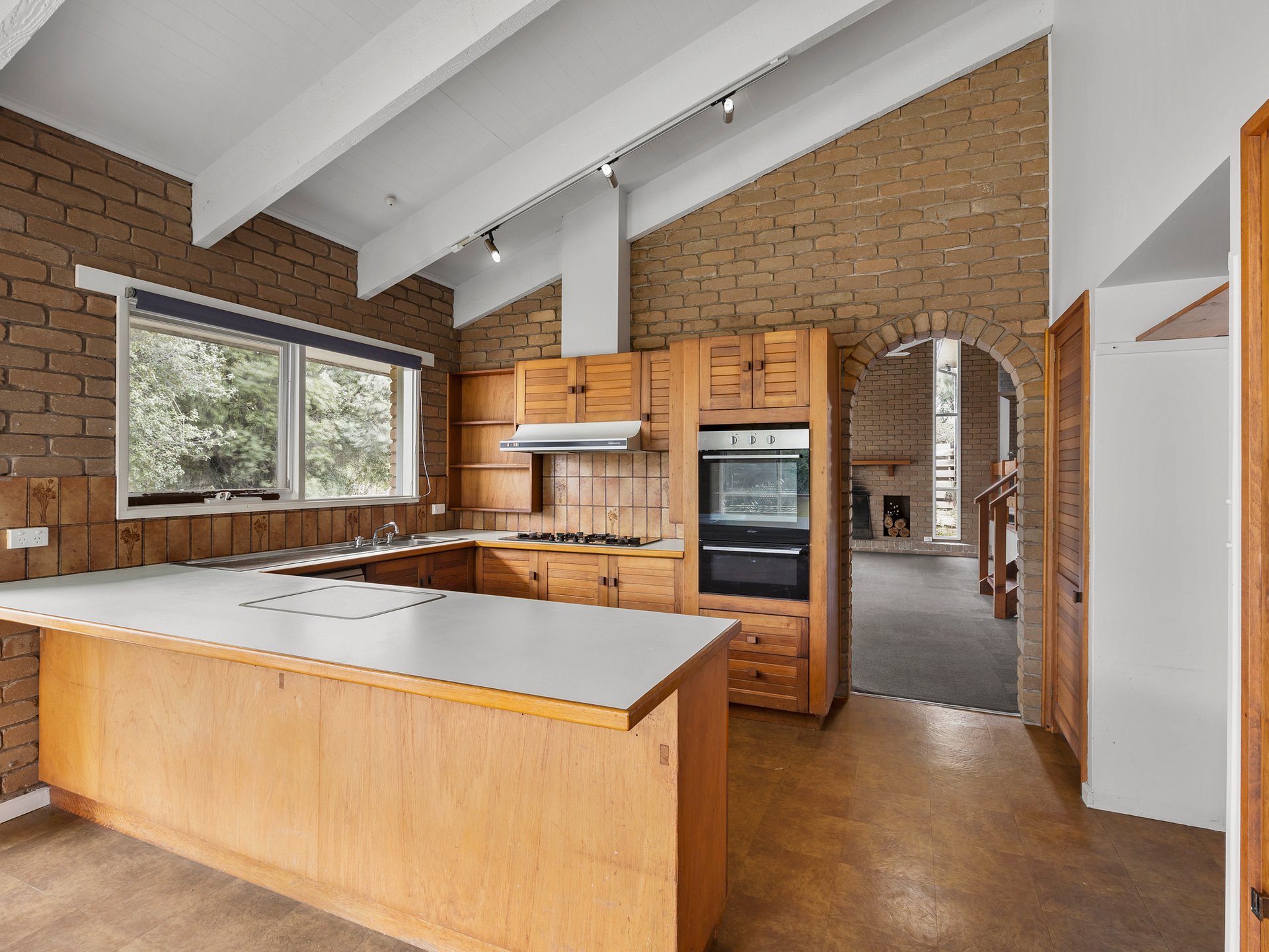 Property Gallery Thumbnail 2