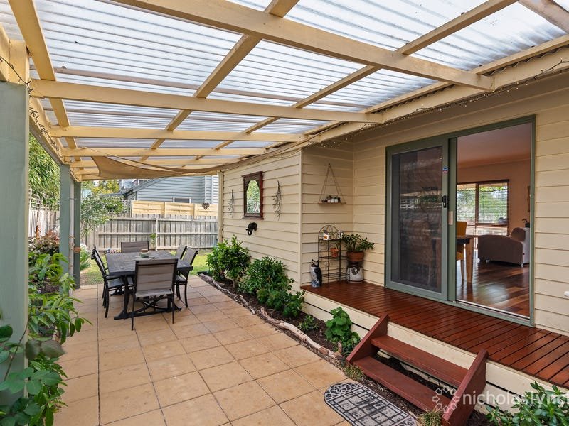 Property Gallery Thumbnail 10