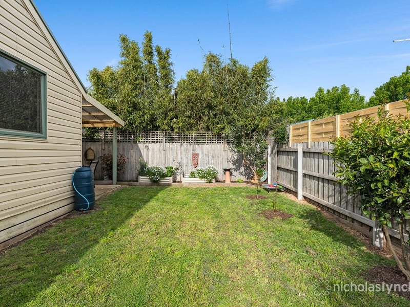 Property Gallery Thumbnail 11