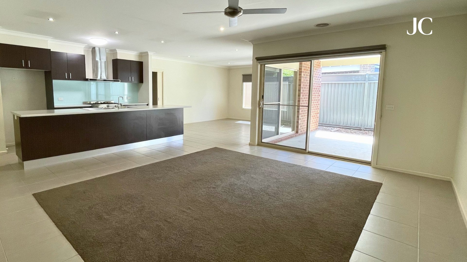 3 Kingfisher Court, Lara image 2