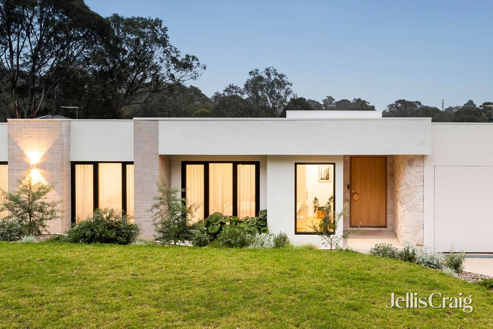 3 Kinnear Court, Montmorency image 23