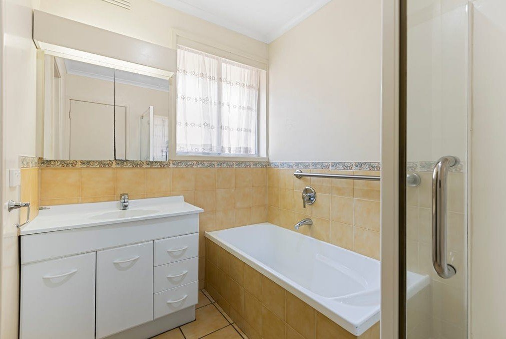 3 Koonalda Avenue, Glen&nbsp;Waverley image 6