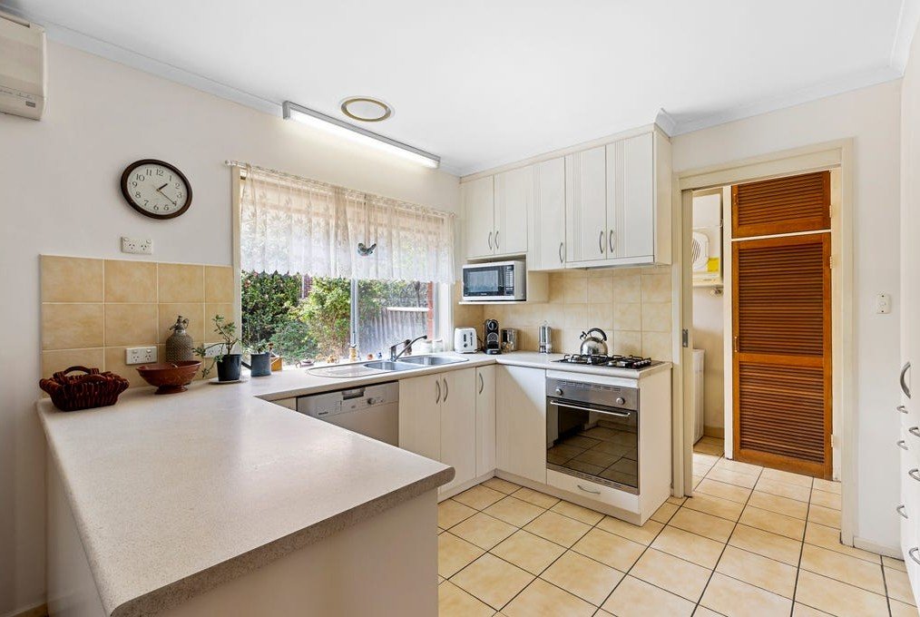 3 Koonalda Avenue, Glen&nbsp;Waverley image 4