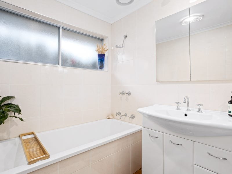 Property Gallery Thumbnail 7