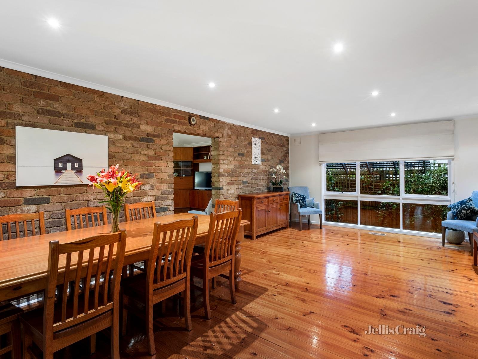 3 Leawarra Crescent, Doncaster East image 4