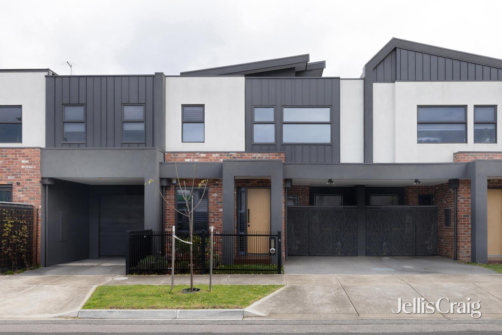 3 Leslie Street, Newport image 1