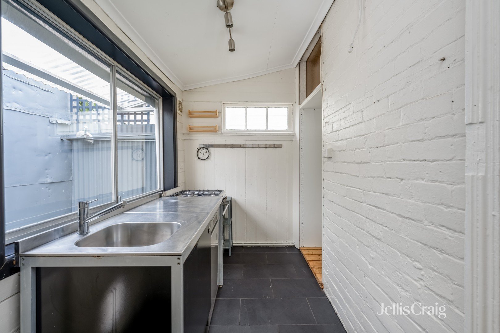 3 Linden Street, Brunswick East image 2