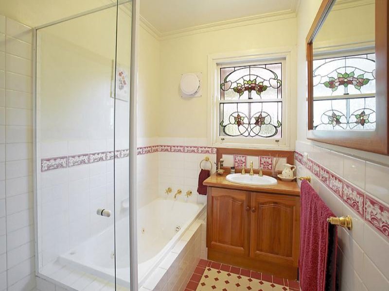 3 Lucifer Street, Balwyn North image 5