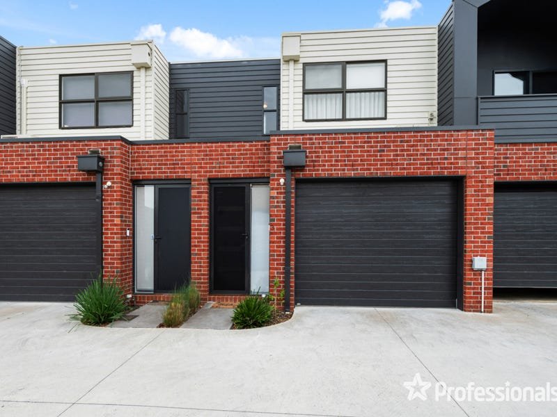 3 Lucinley Close, Kilsyth image 1