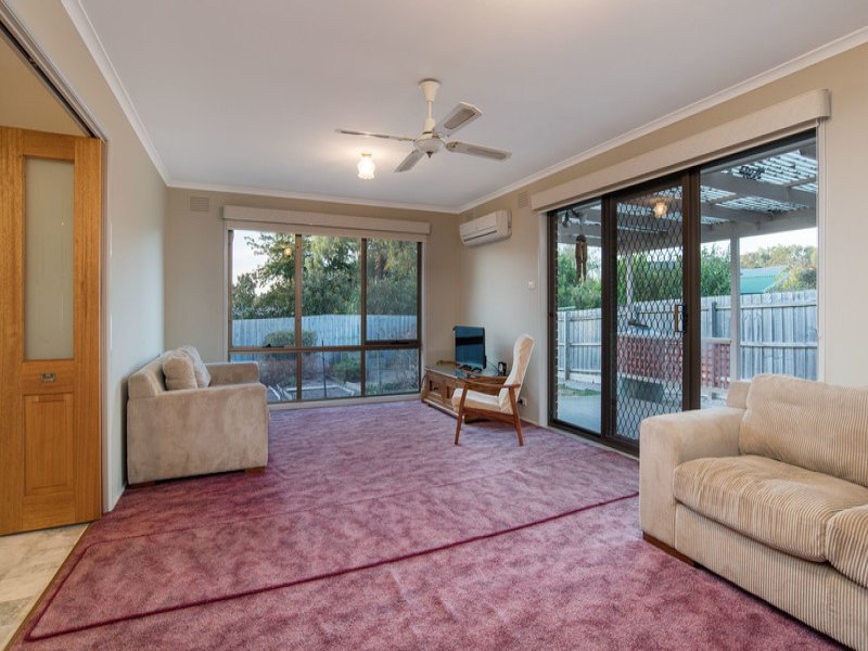 3 Lutana Court, Mooroolbark image 9