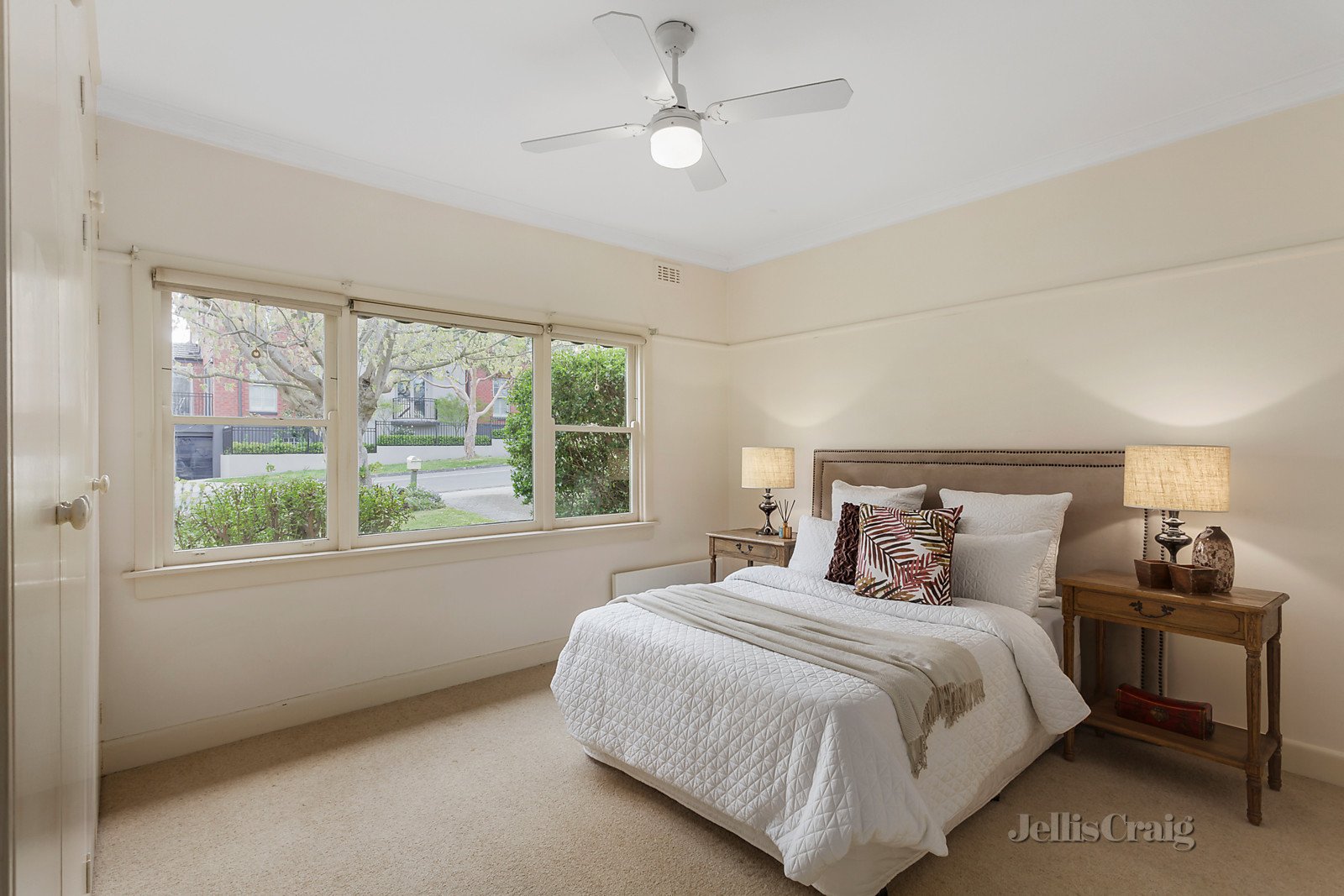 3 Lynden Street, Camberwell image 7