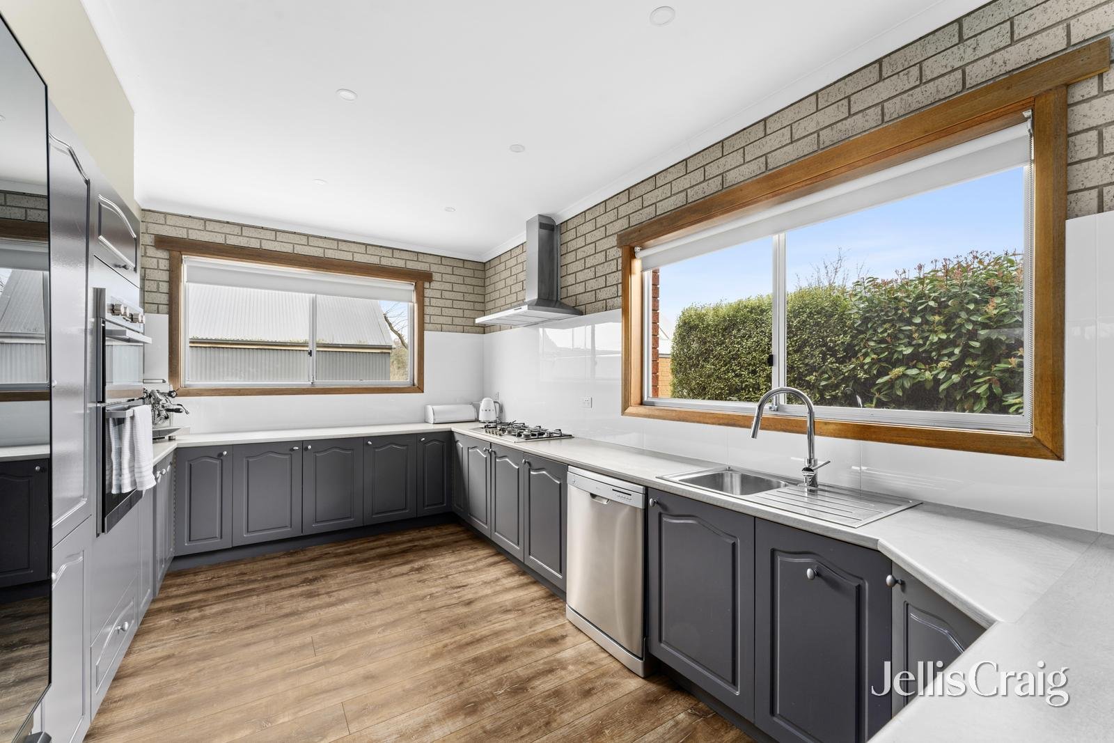 3 Macarthur Street, Soldiers Hill image 5
