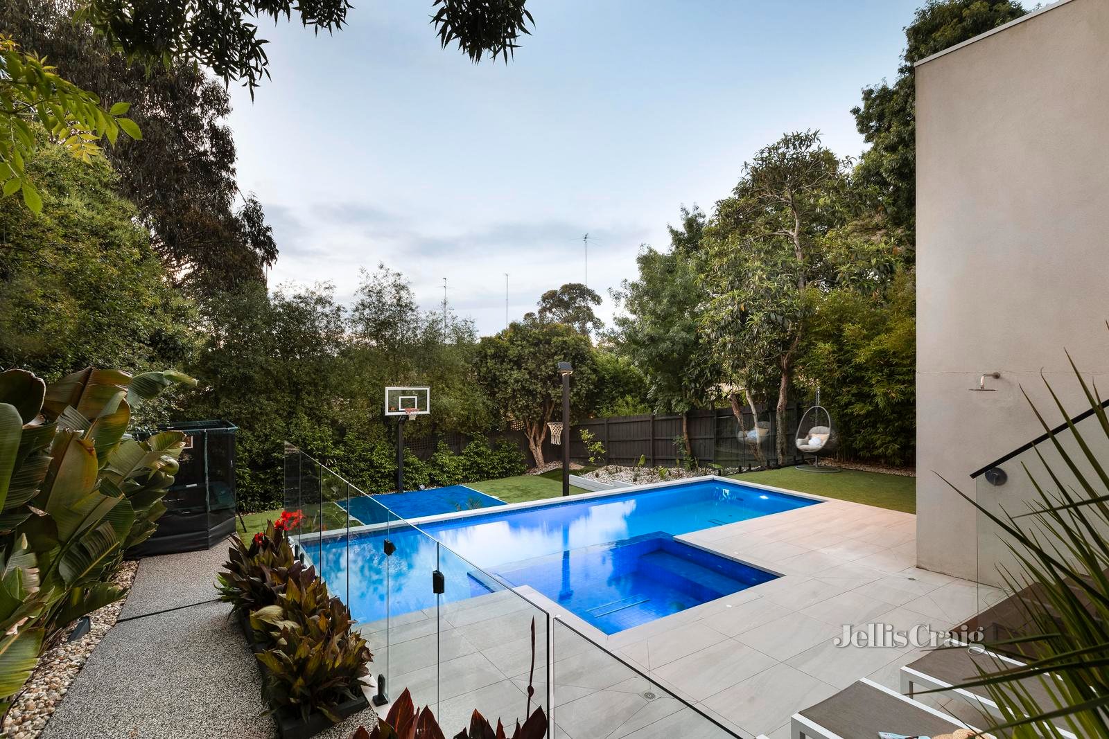 3 Macaulay Court, Eltham image 1