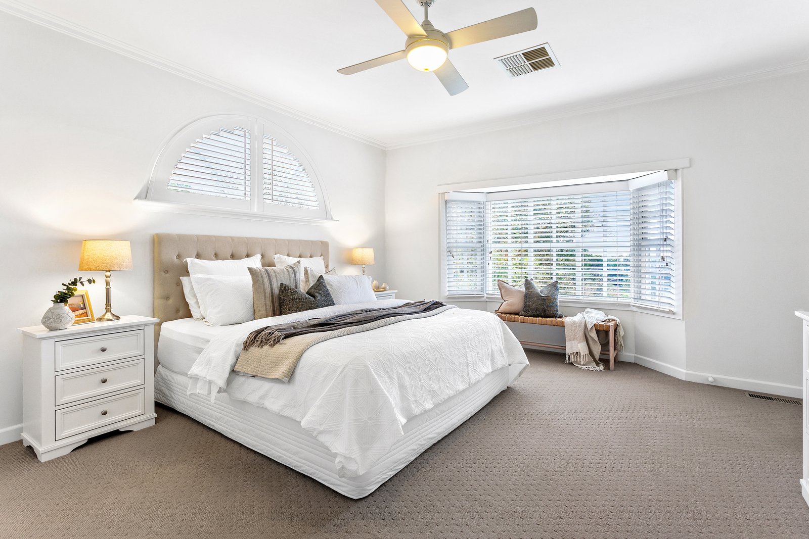 Property Gallery Thumbnail 6