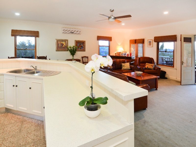 3 Mawarra Court, Highton image 3