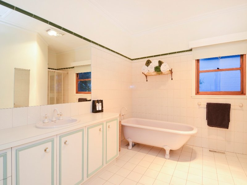 3 Mawarra Court, Highton image 15