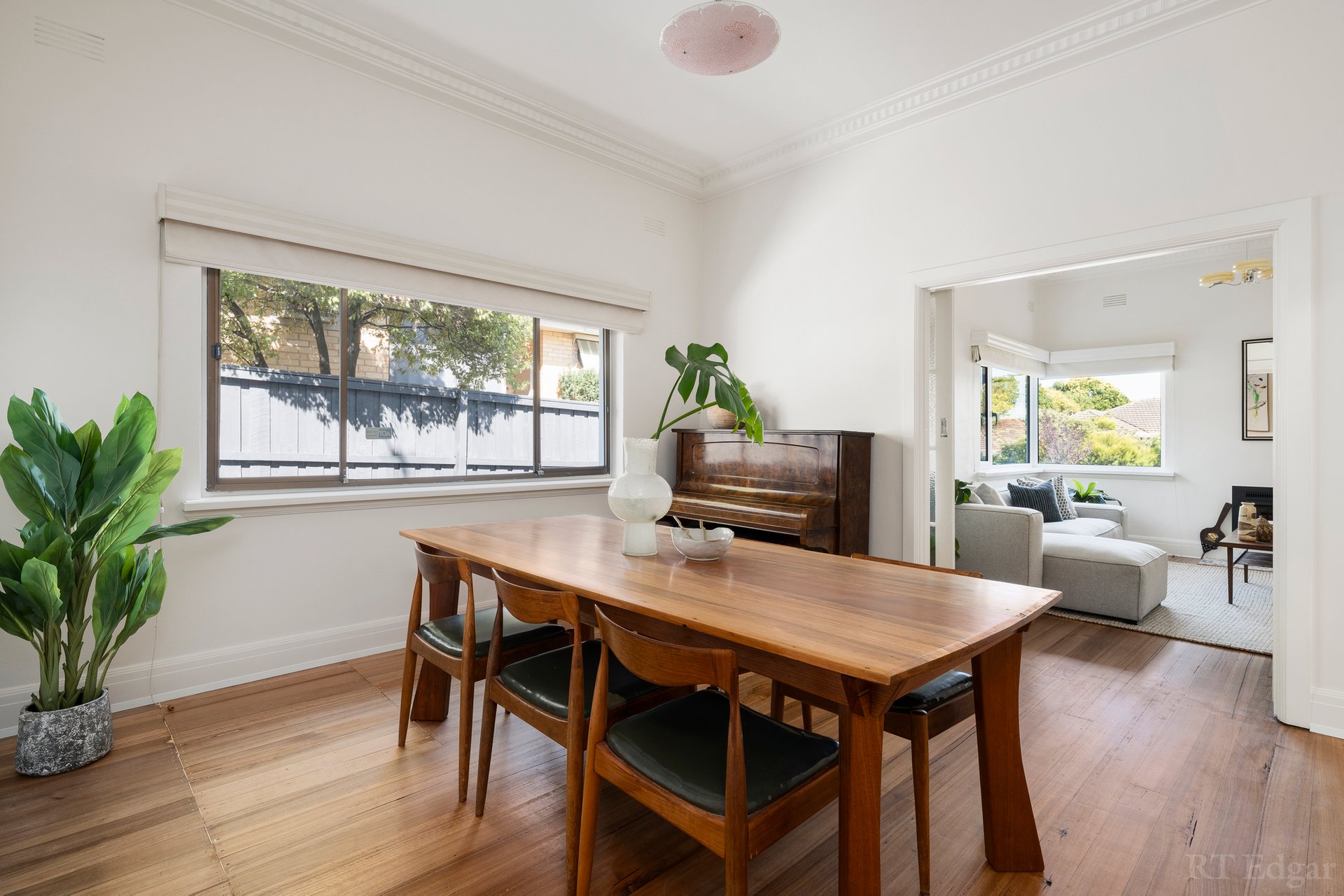 Property Gallery Thumbnail 6