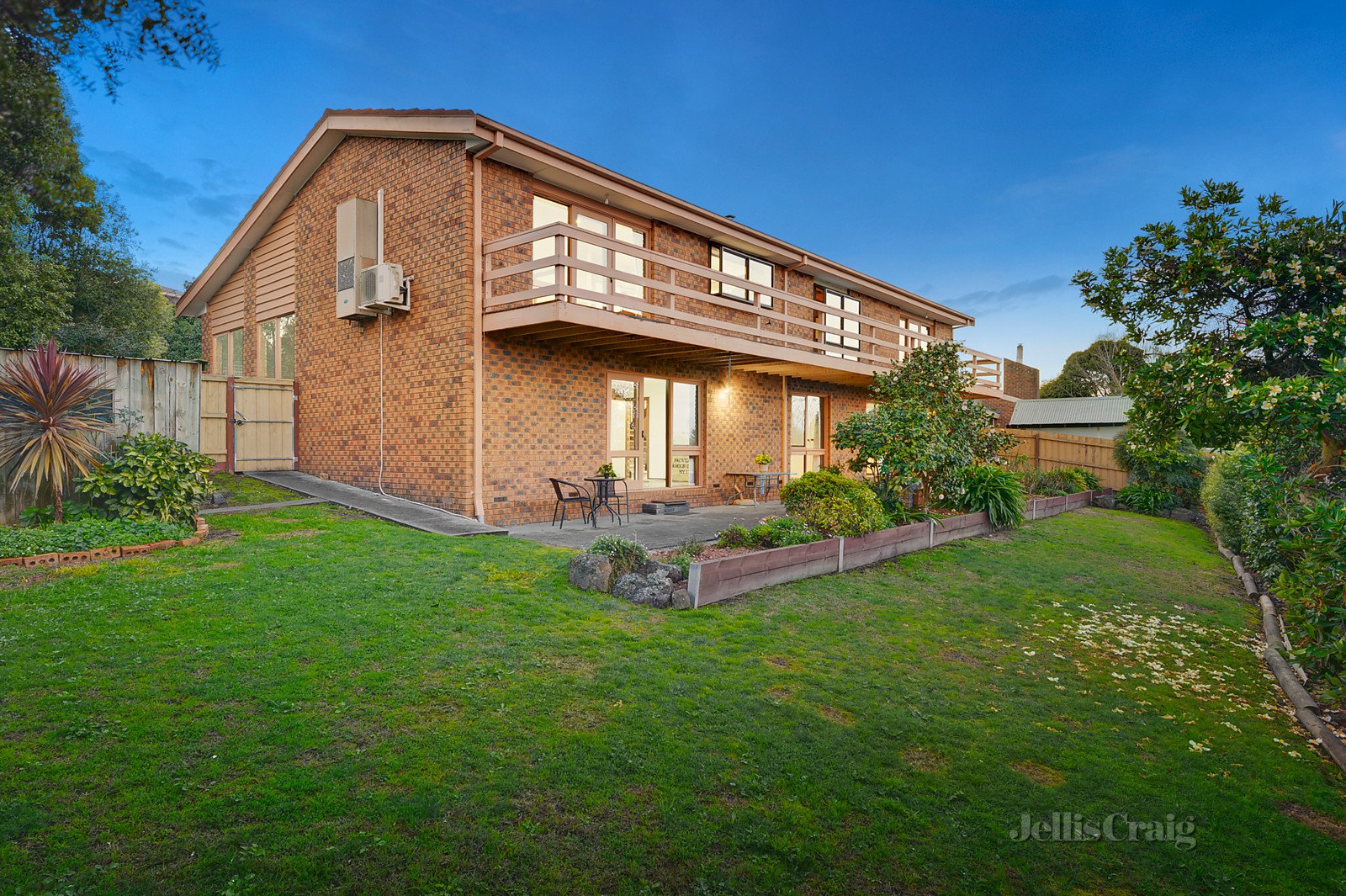 3 Meadow Place, Templestowe image 8