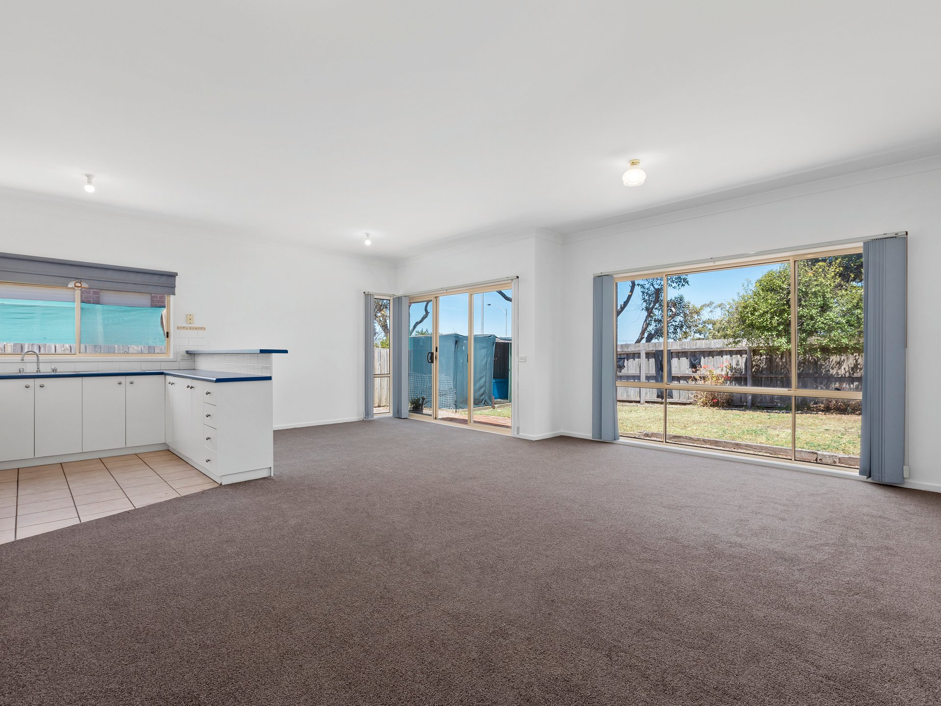 Property Gallery Thumbnail 3