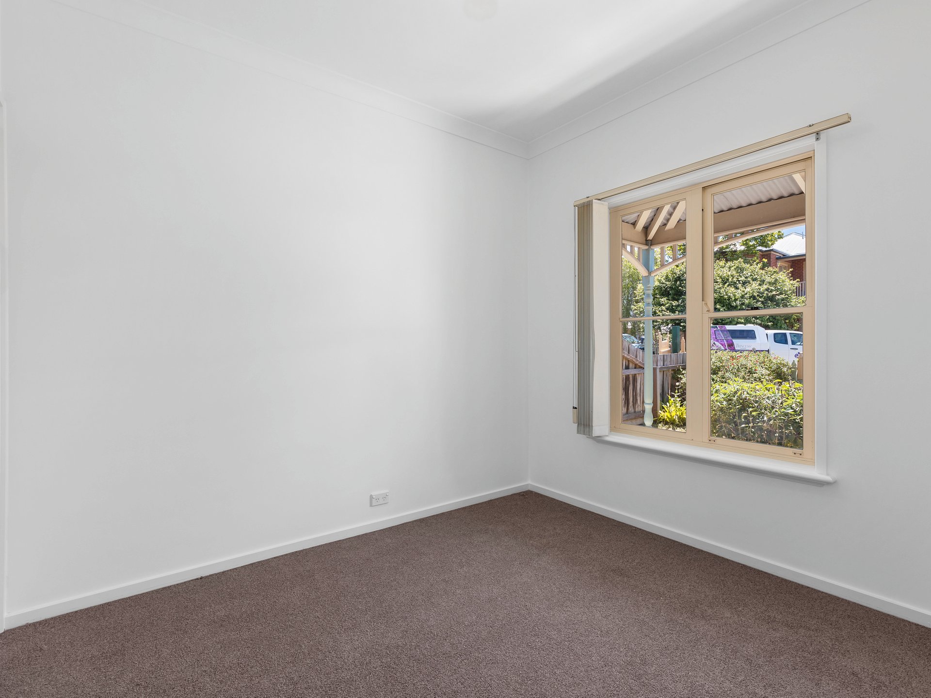 Property Gallery Thumbnail 10