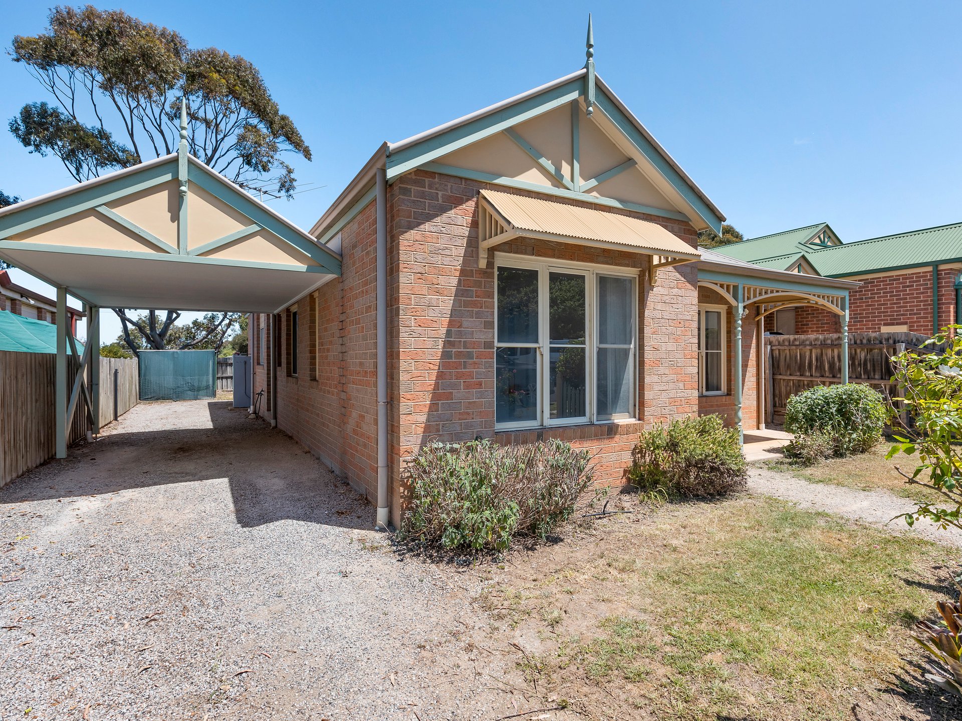 Property Gallery Thumbnail 2