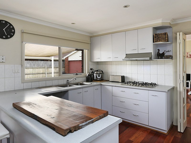 3 Michelle Court, Lara image 4