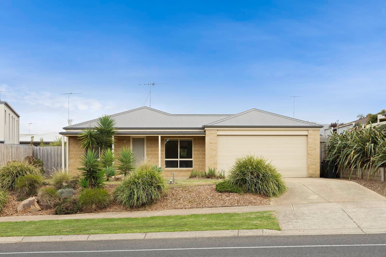 Property Gallery - Main Image