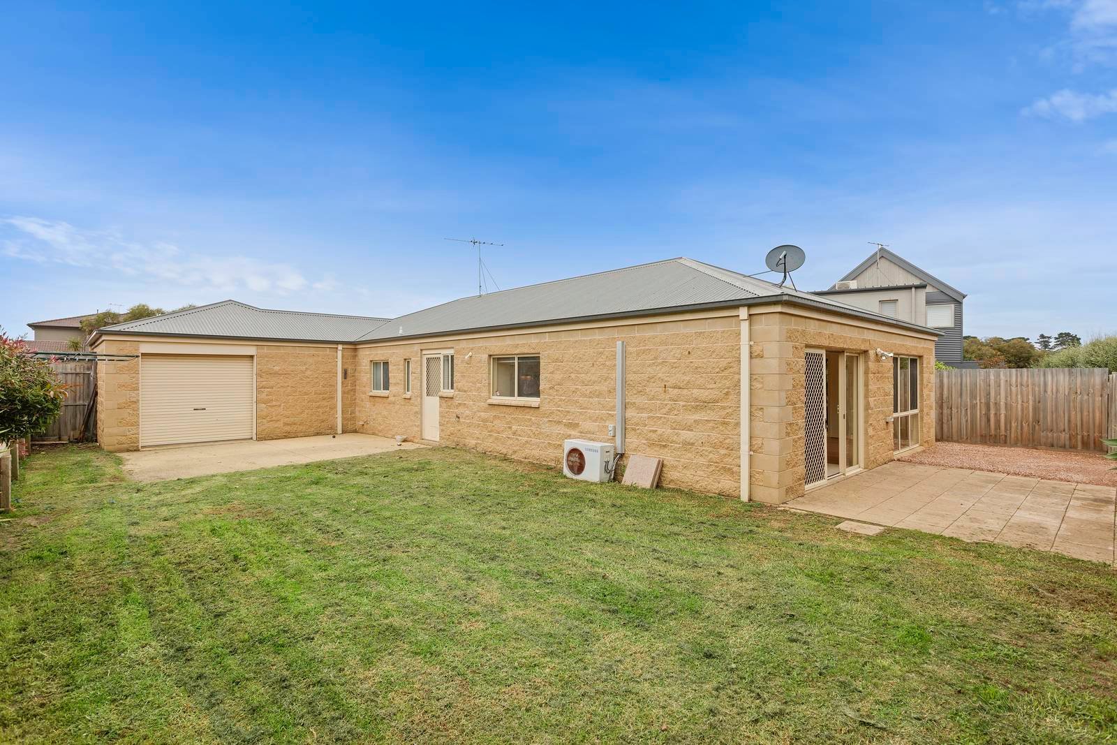 Property Gallery Thumbnail 8