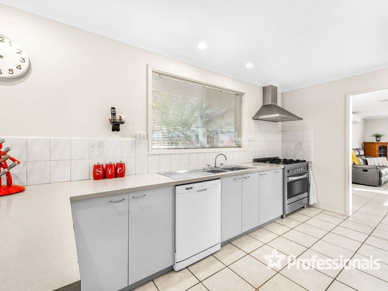 3 Minkara Court, Croydon image 5