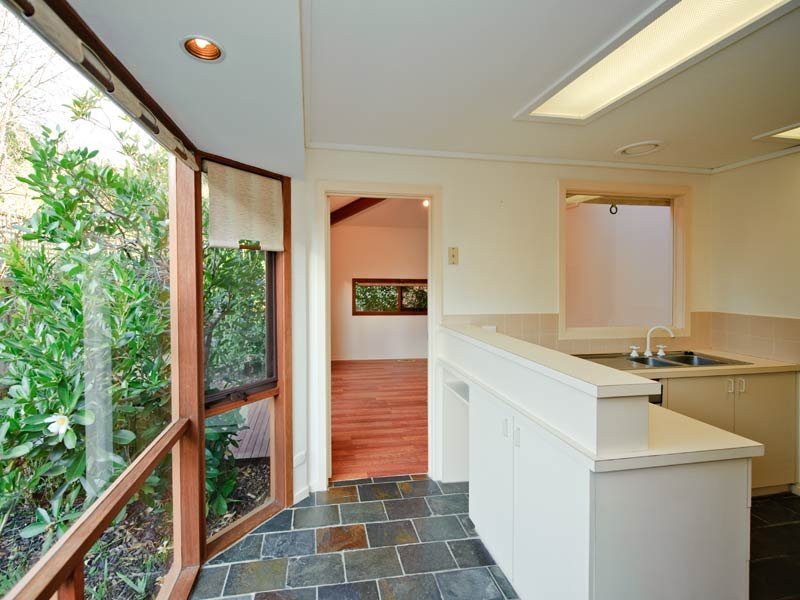 3 Molesworth Street, Canterbury image 5
