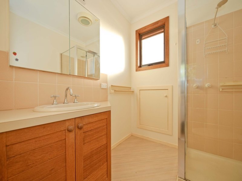 3 Molesworth Street, Canterbury image 6